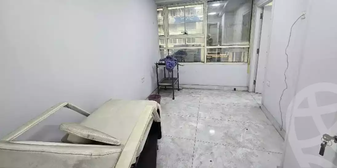 https://aqarmap.com.eg/ar/listing/6233828-for-rent-alexandria-roshdy-shr-bw-qyr-tryq-lhry