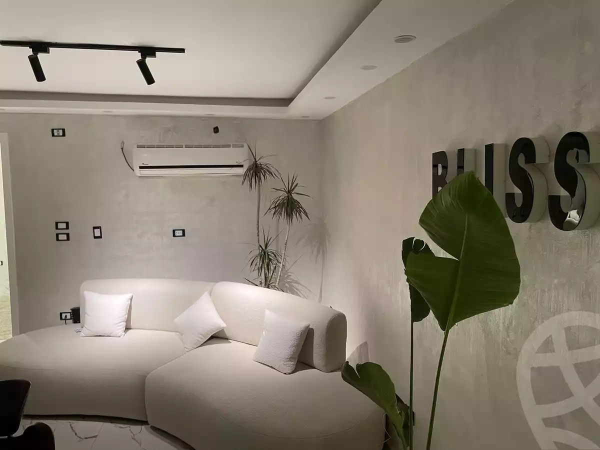 https://aqarmap.com.eg/en/listing/6234399-for-rent-cairo-6th-of-october-lhsry