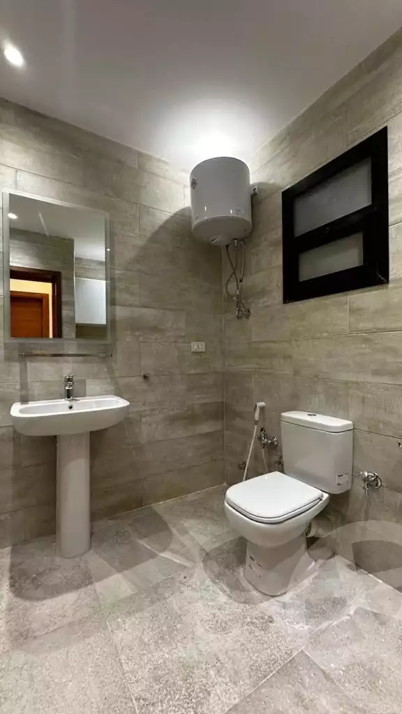 https://aqarmap.com.eg/ar/listing/6234644-for-rent-cairo-new-cairo-compounds-villette-kmbwnd-sky-kwndwz-swdyk-villette