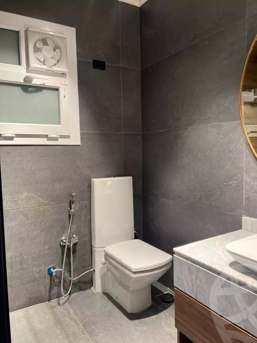 https://aqarmap.com.eg/en/listing/6235226-for-sale-cairo-el-sheikh-zayed-city-compounds-beverly-hills