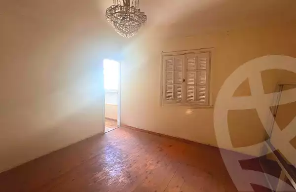 https://aqarmap.com.eg/en/listing/6238001-for-sale-alexandria-camp-cesar