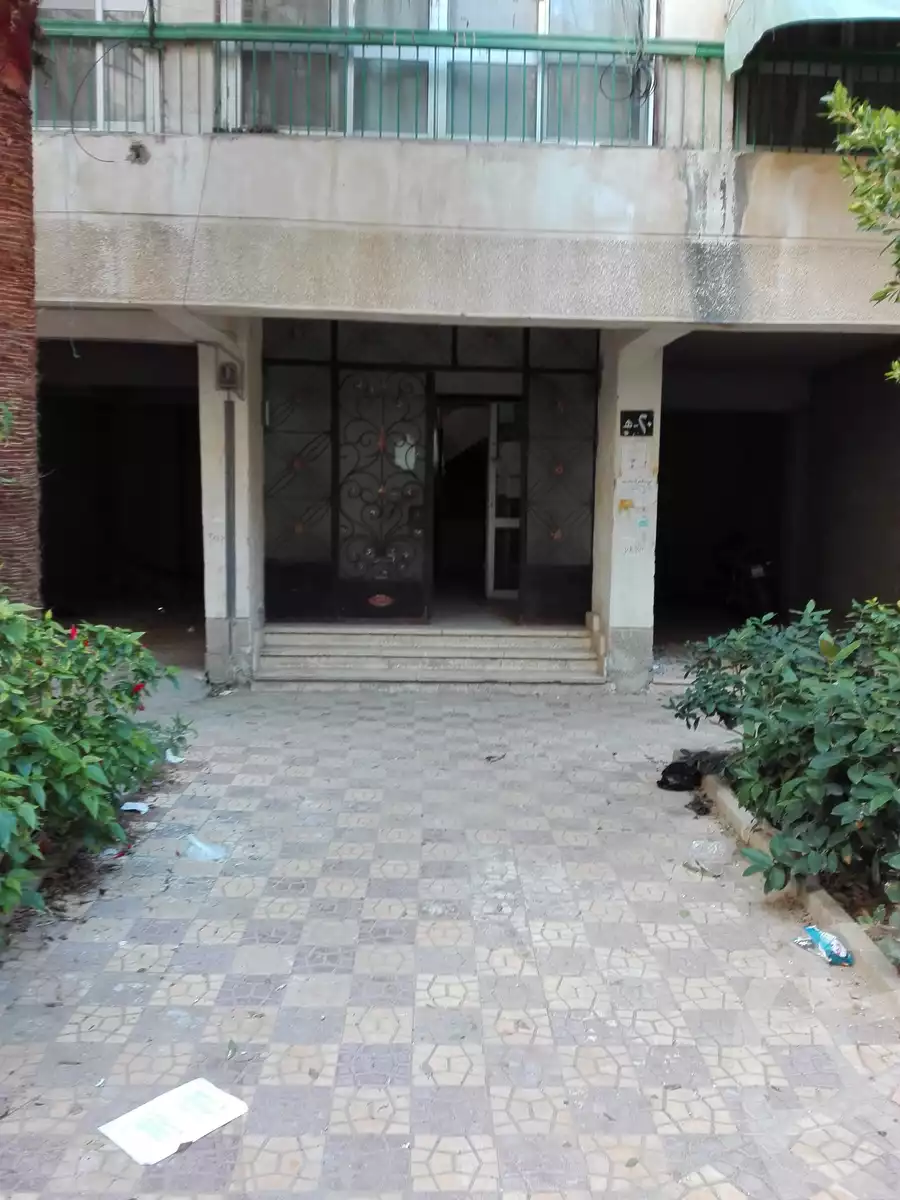 https://aqarmap.com.eg/en/listing/6238009-for-sale-alexandria-bw-qyr-masaken-al-dobat-st