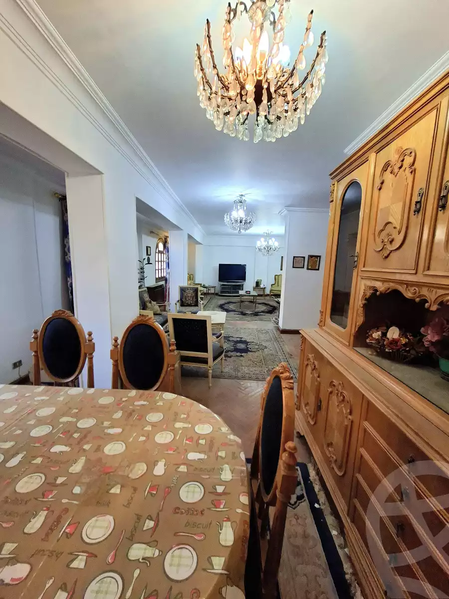 https://aqarmap.com.eg/ar/listing/6239051-for-sale-cairo-6th-of-october-el-ahyaa-neighborhood-3rd-no-14-hasan-soltan-st