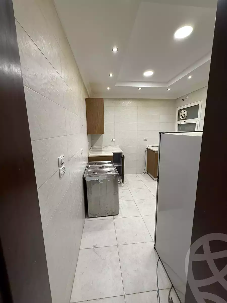 https://aqarmap.com.eg/en/listing/6239150-for-rent-cairo-new-cairo-compounds-hyde-park-centre-ville-hyde-park
