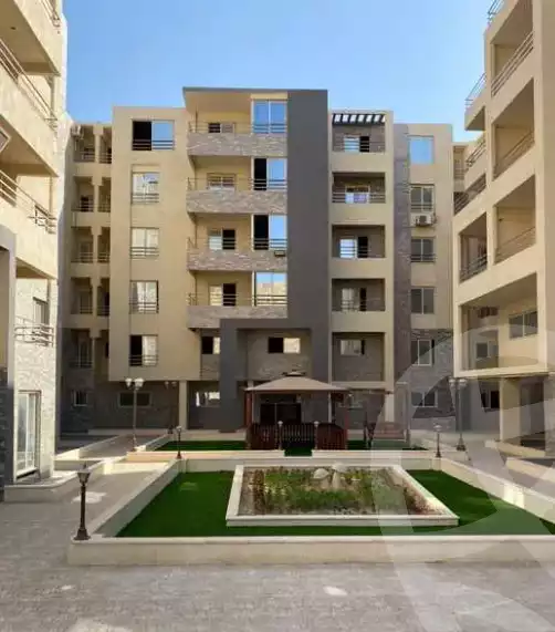https://aqarmap.com.eg/en/listing/6241029-for-sale-cairo-mokattam-el-hadabah-el-wosta-compounds-hayat-compound-albaet