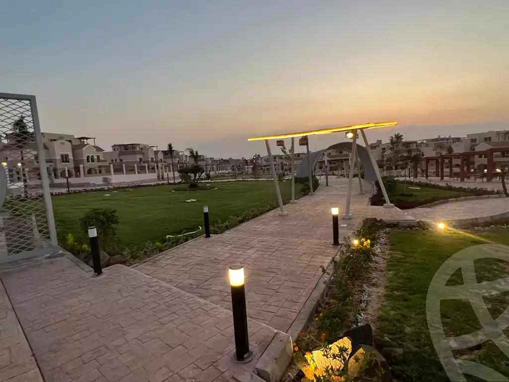 https://aqarmap.com.eg/ar/listing/6241024-for-sale-cairo-el-sheikh-zayed-city-compounds-el-khamayel