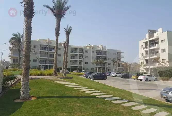 https://aqarmap.com.eg/ar/listing/6241290-for-sale-cairo-el-sheikh-zayed-city-compounds-dh-drys