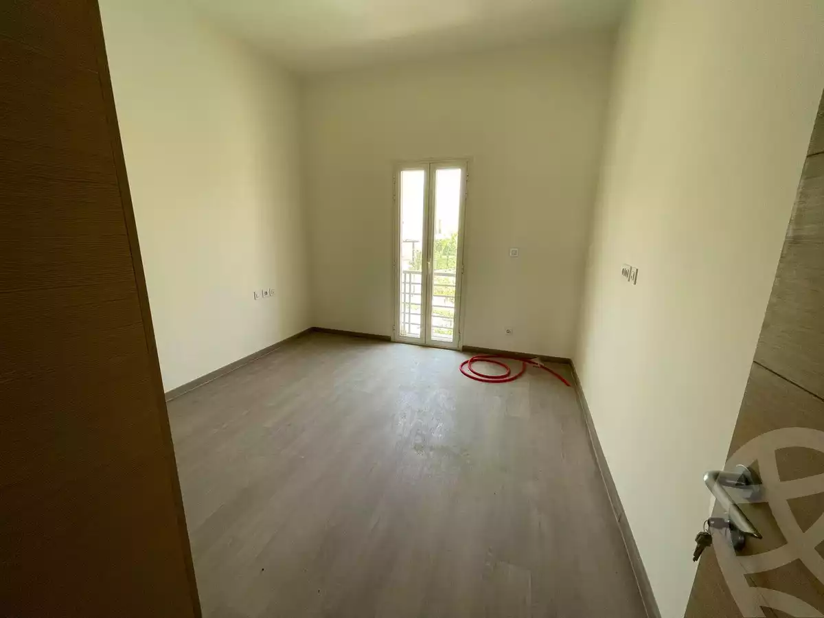 https://aqarmap.com.eg/ar/listing/6242493-for-rent-cairo-mokattam-compounds-uptown-cairo-the-sierras-uptown-cairo