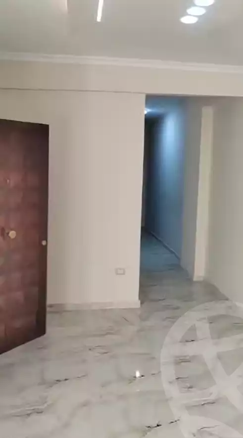 https://aqarmap.com.eg/en/listing/6244377-for-sale-cairo-helwan-hadayek-helwan-nile-corniche-st