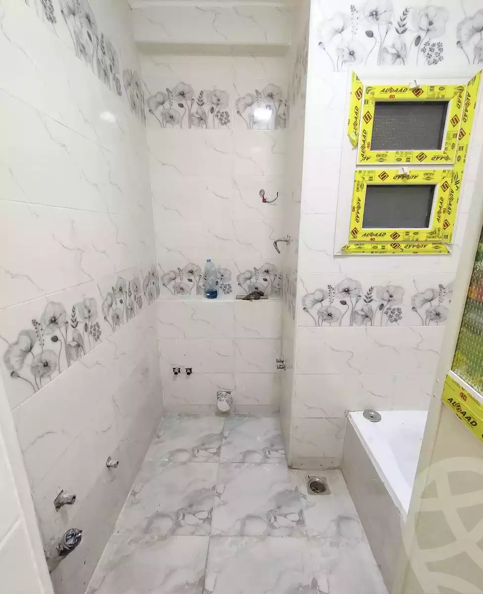 https://aqarmap.com.eg/ar/listing/6244964-for-sale-qalyubia-shubra-el-khaima-shubra-el-khaima-city