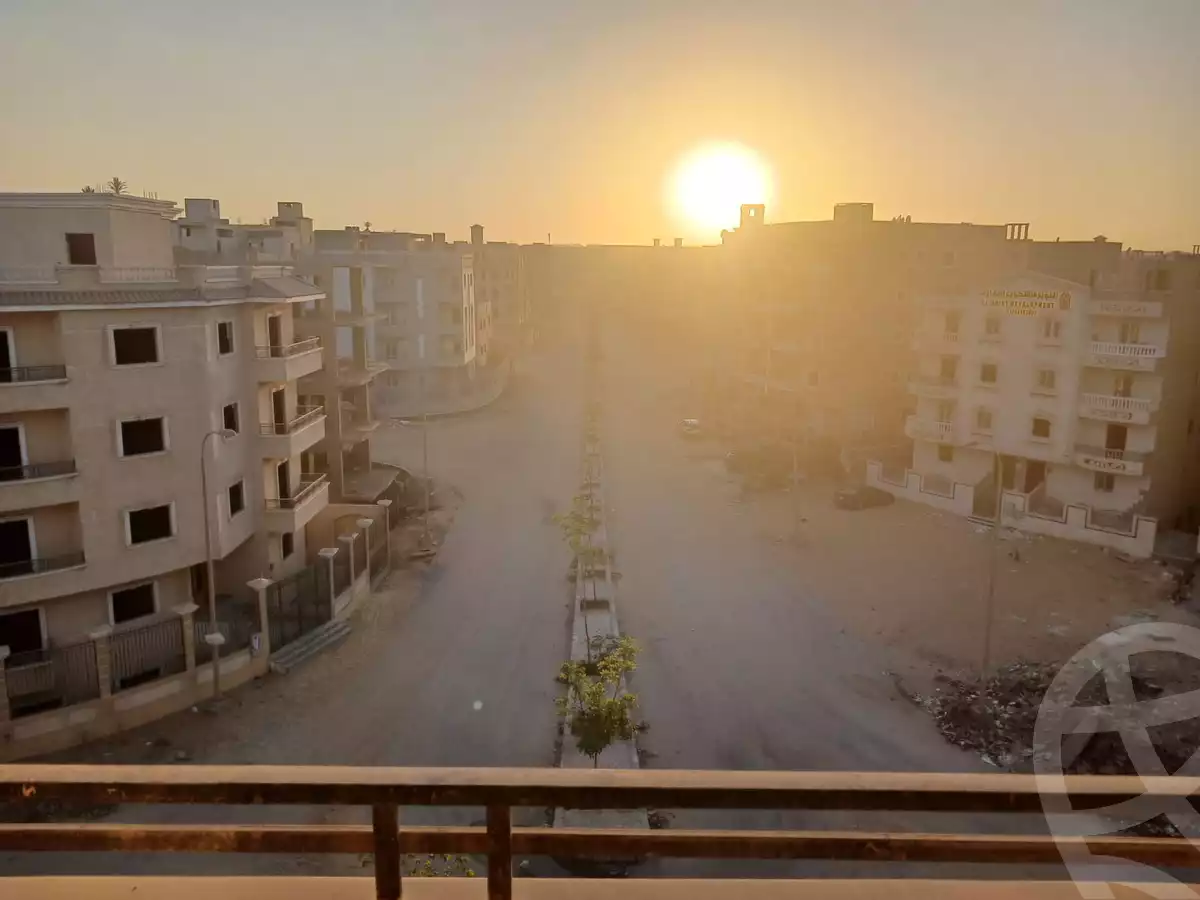 https://aqarmap.com.eg/ar/listing/6248396-for-sale-cairo-6th-of-october-hadaeq-october-tryq-hmd-zwyl