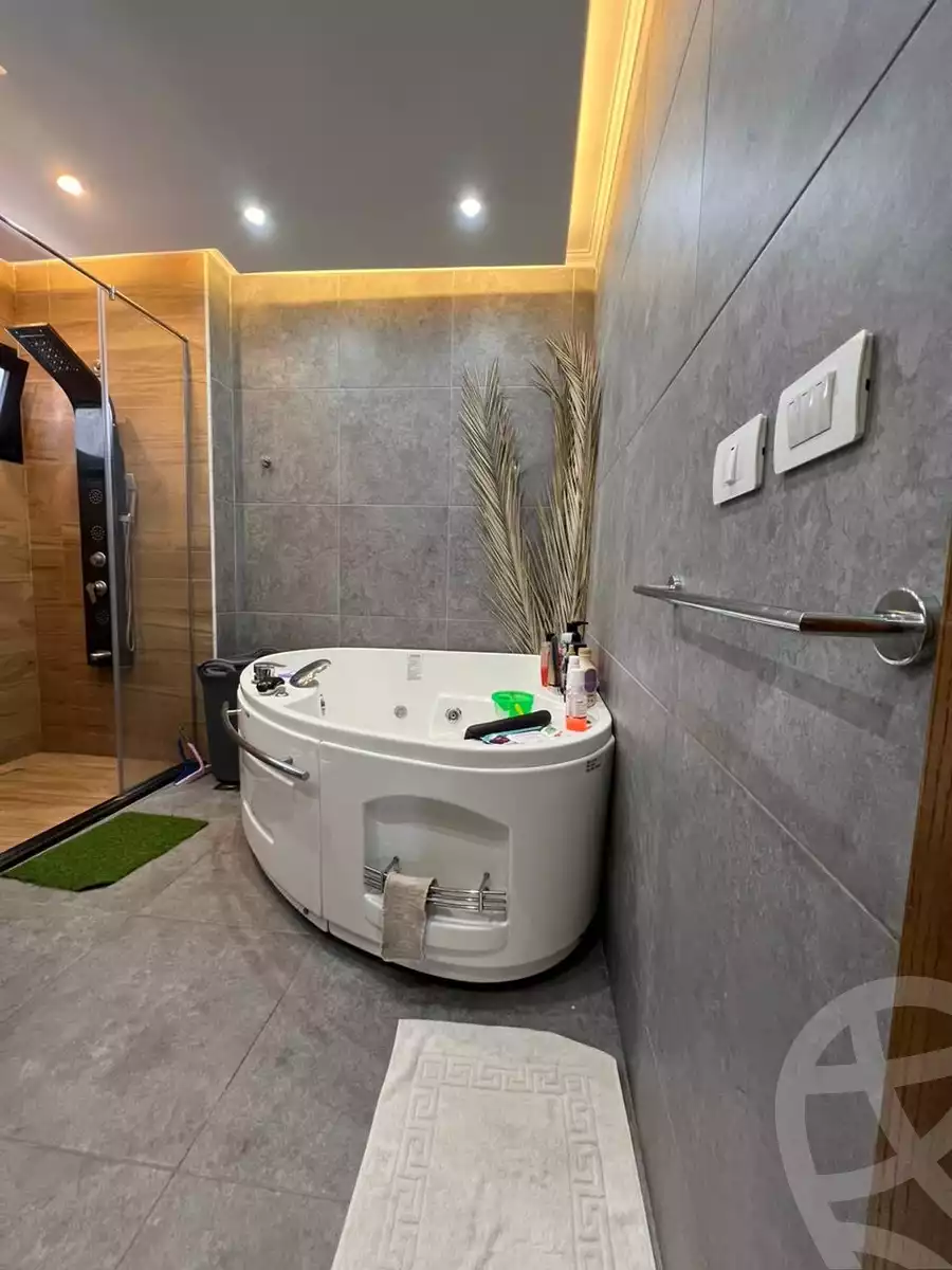 https://aqarmap.com.eg/en/listing/6248561-for-sale-alexandria-el-mandara-alex-el-mandara-bahri-sidi-kamal-st