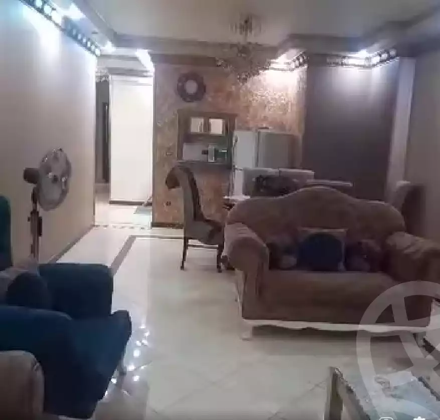 https://aqarmap.com.eg/en/listing/6252165-for-rent-cairo-faisal-kafr-tohormos-queen-nazli-st