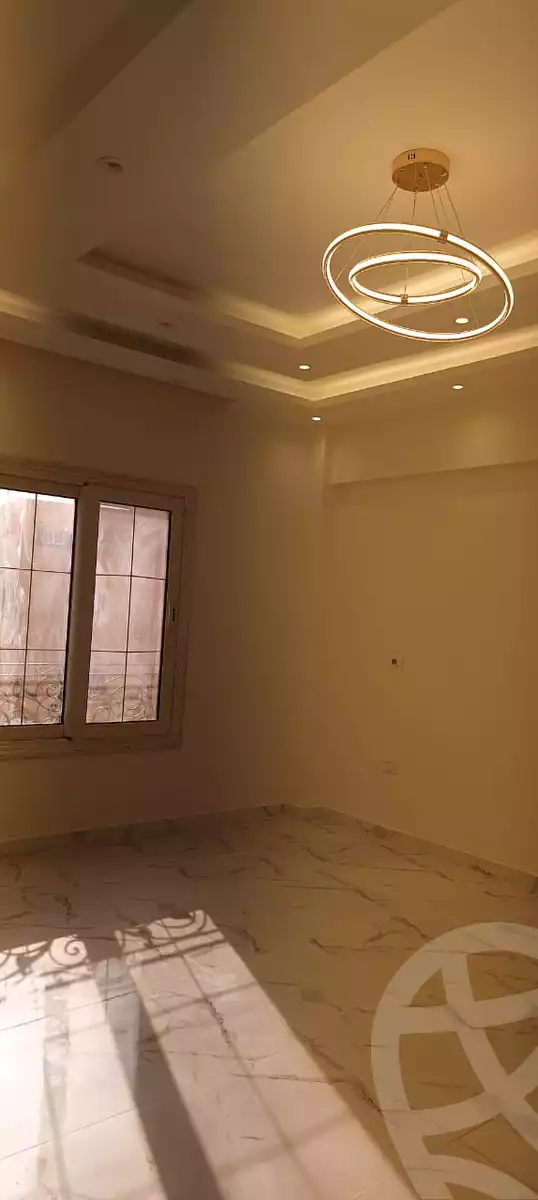 https://aqarmap.com.eg/en/listing/6253786-for-sale-cairo-el-sheikh-zayed-city-el-hay-el-khames-lhy-lkhms