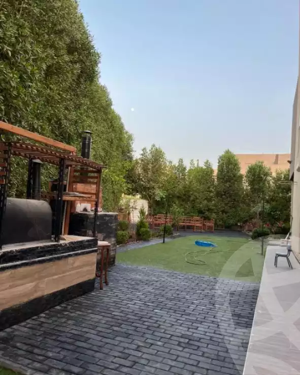 https://aqarmap.com.eg/en/listing/6253912-for-sale-cairo-new-cairo-compounds-the-square