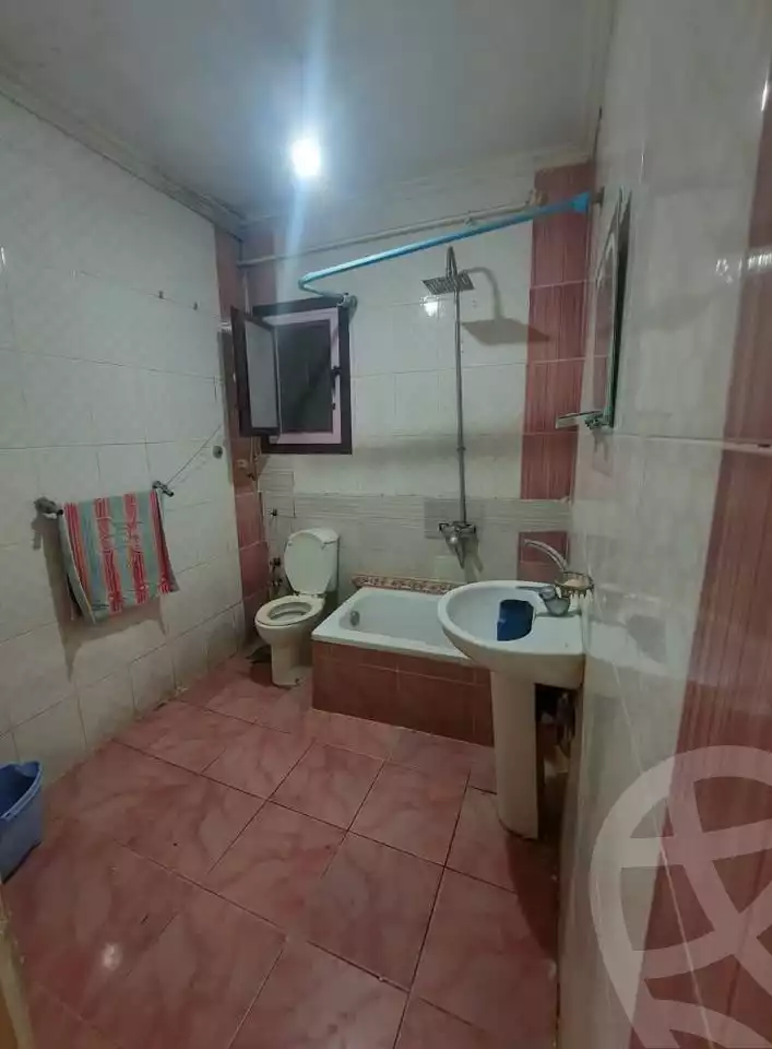https://aqarmap.com.eg/en/listing/6254055-for-sale-alexandria-bahray-el-anfoshy-al-gomrok-al-kadem-st