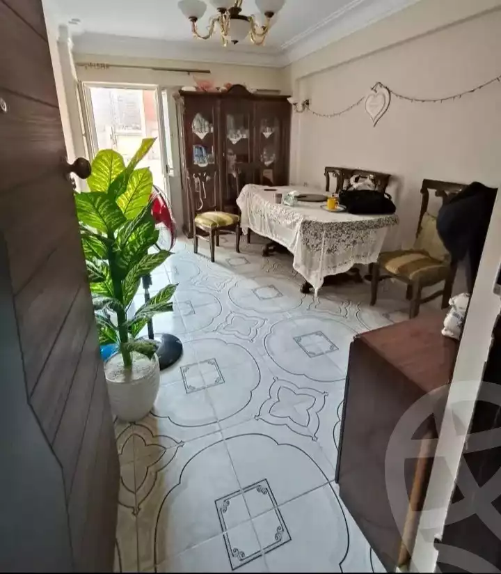 https://aqarmap.com.eg/ar/listing/6254395-for-sale-alexandria-bakoos-cinema-layla-st