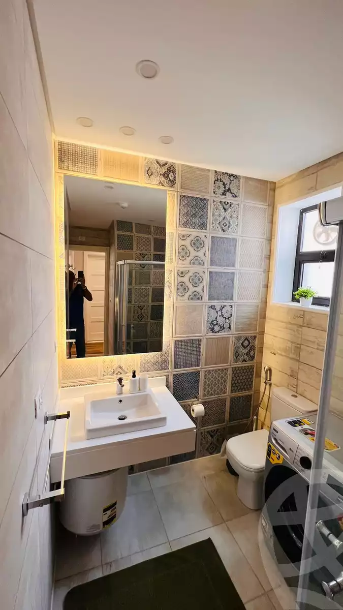 https://aqarmap.com.eg/ar/listing/6255475-for-rent-cairo-el-sheikh-zayed-city-compounds-kmbwnd-wyst-twn-swdyk
