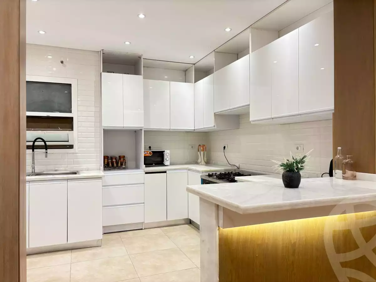 https://aqarmap.com.eg/ar/listing/6255505-for-rent-cairo-el-sheikh-zayed-city-compounds-the-courtyard
