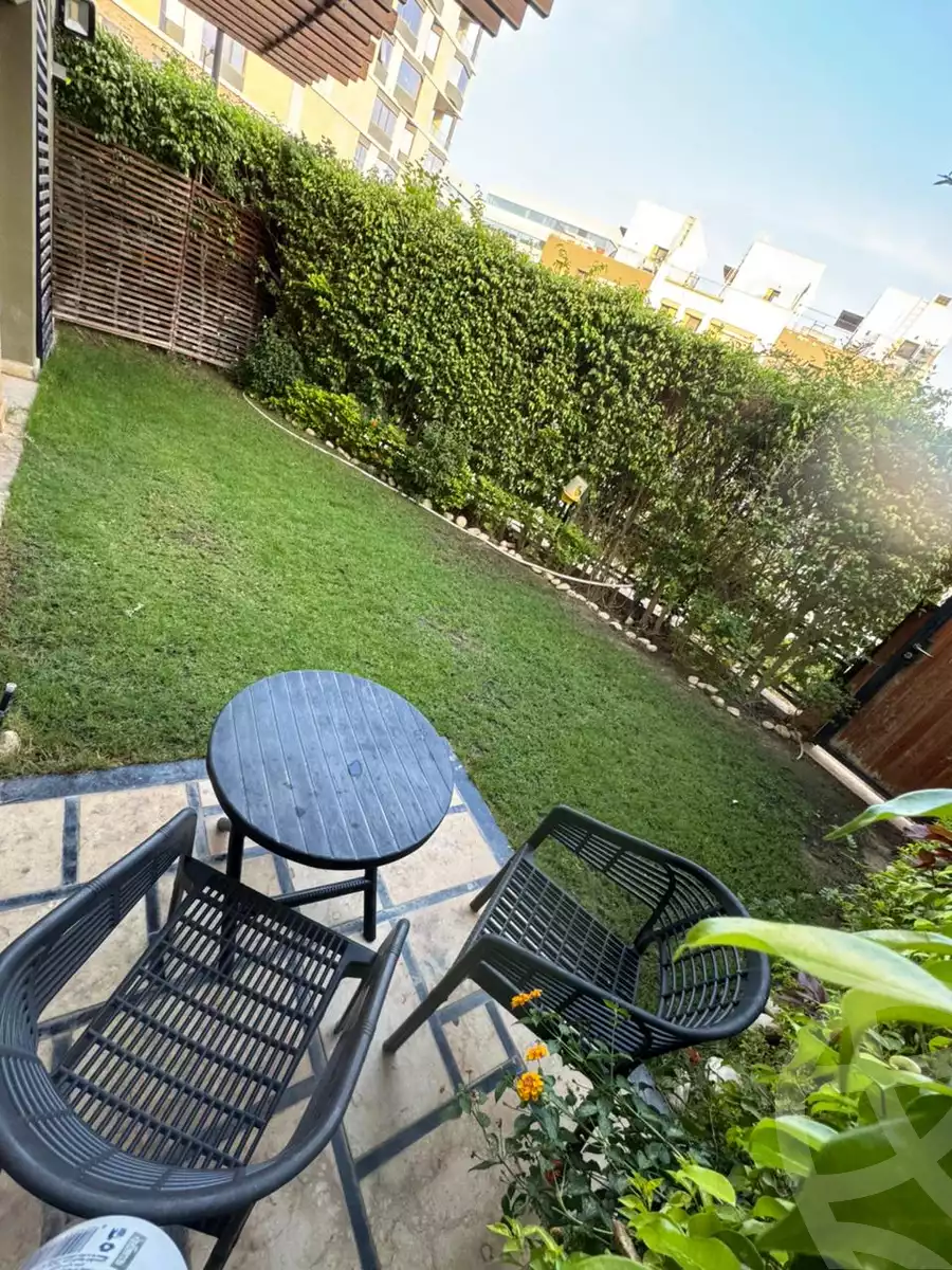 https://aqarmap.com.eg/ar/listing/6255518-for-rent-cairo-el-sheikh-zayed-city-compounds-kmbwnd-wyst-twn-swdyk