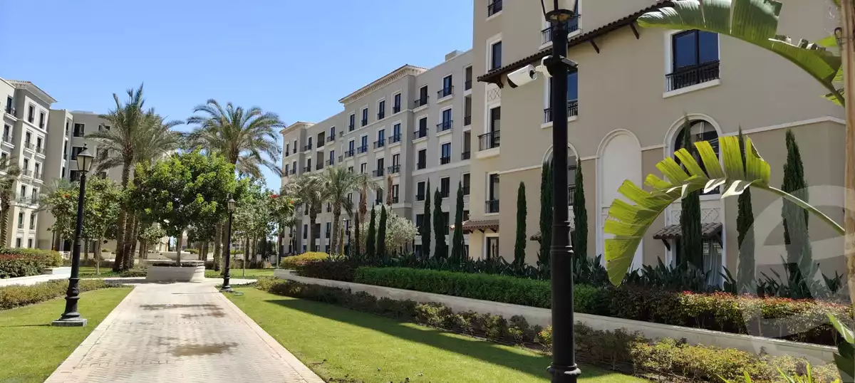 https://aqarmap.com.eg/en/listing/6255945-for-sale-cairo-el-sheikh-zayed-city-compounds-kmbwnd-fyldj-wyst-dr-llttwyr