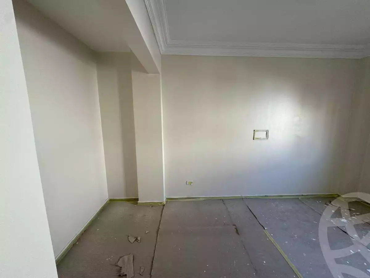 https://aqarmap.com.eg/ar/listing/6256054-for-sale-cairo-new-cairo-el-yassamin-el-yasmeen-7-el-shaheed-mansour-abdel-latif-st