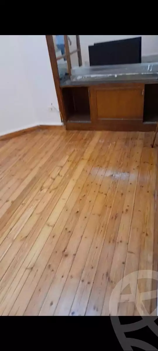 https://aqarmap.com.eg/en/listing/6257313-for-sale-cairo-downtown-bab-el-loaa-noubar-st