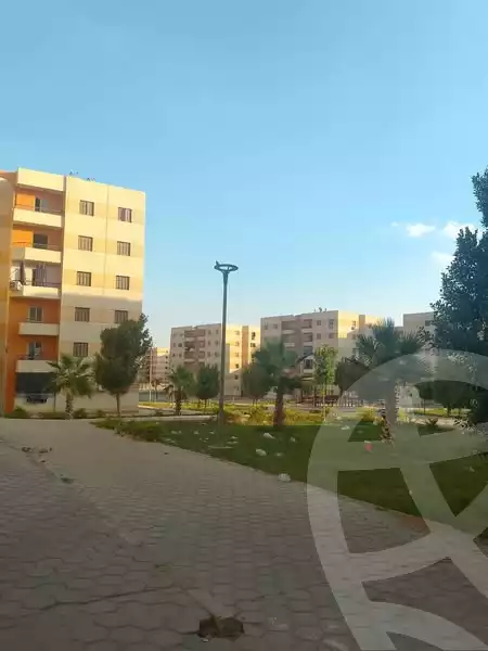 https://aqarmap.com.eg/ar/listing/6258281-for-sale-cairo-6th-of-october-hadaeq-october-kmbwnd-fy-hdyq-ktwbr-regency-mall