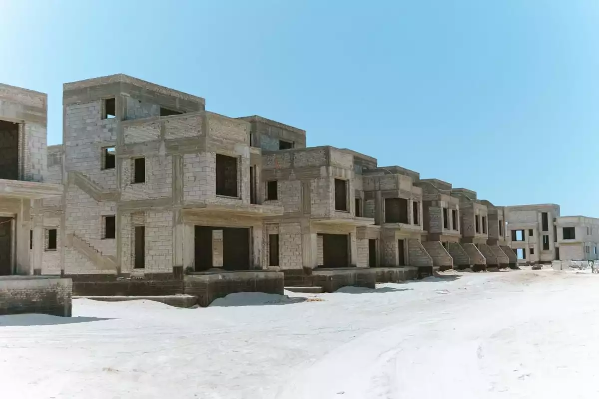https://aqarmap.com.eg/ar/listing/6259125-for-sale-north-coast-resorts-seazen-al-qamzi