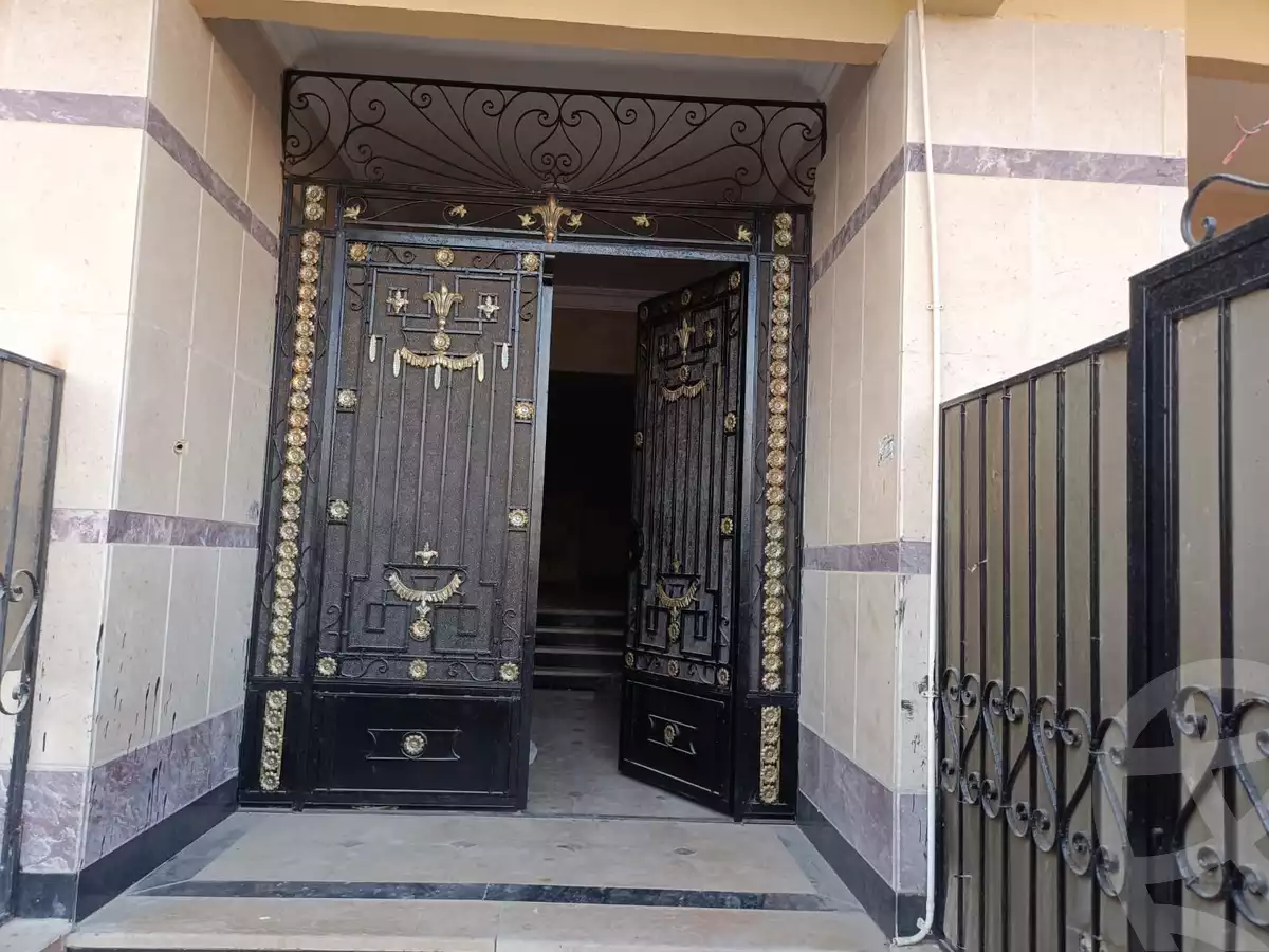 https://aqarmap.com.eg/ar/listing/6259468-for-sale-cairo-el-shorouk-lmntq-lwl-neighbourhood-1