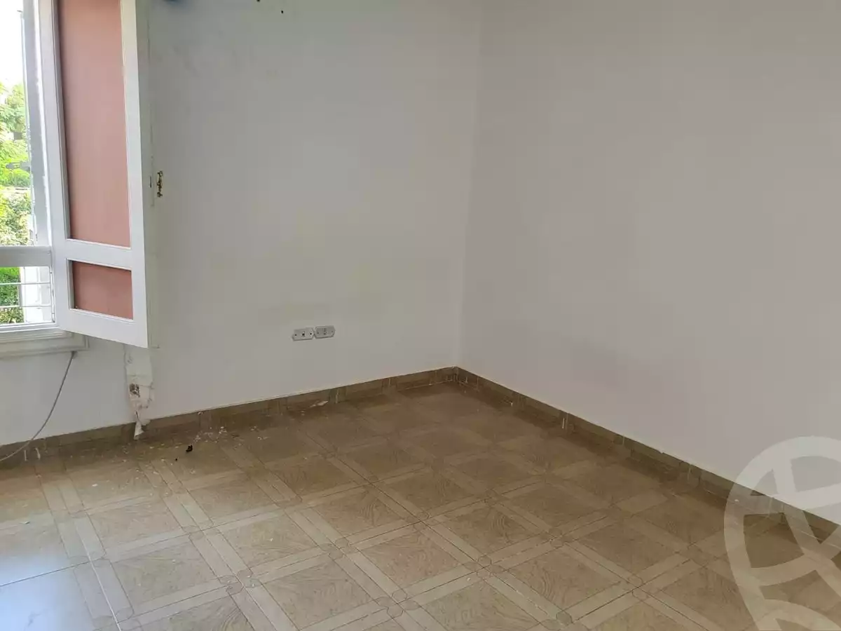 https://aqarmap.com.eg/en/listing/6259661-for-sale-cairo-6th-of-october-featured-neighborhood-el-motamayez-neighborhood-hafez-ibrahim-st