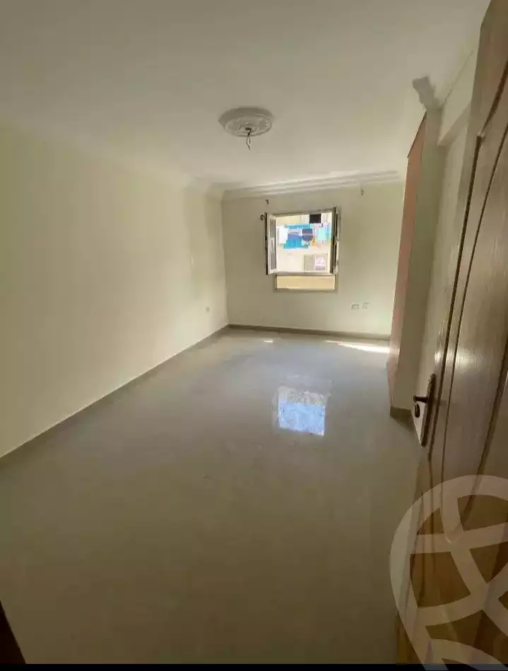 https://aqarmap.com.eg/en/listing/6261121-for-sale-alexandria-camp-cesar-port-said-street