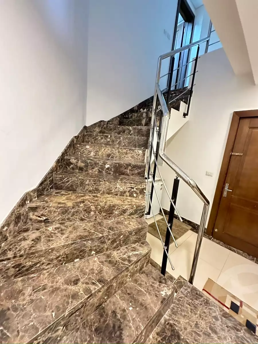 https://aqarmap.com.eg/ar/listing/6261128-for-rent-cairo-new-cairo-compounds-porto-cairo-mall