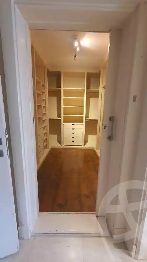 https://aqarmap.com.eg/ar/listing/6261505-for-sale-cairo-new-cairo-compounds-mountain-view-1