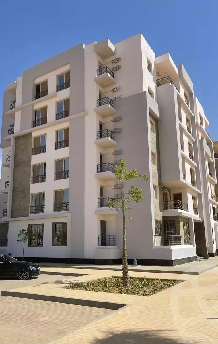 https://aqarmap.com.eg/ar/listing/6261905-for-sale-cairo-el-sheikh-zayed-city-lshykh-zyd-ljdyd-west-view-residence-hdp
