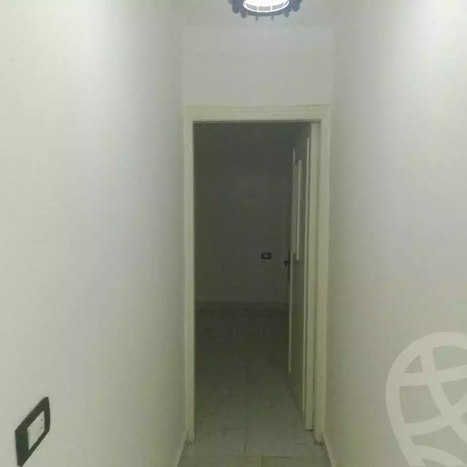 https://aqarmap.com.eg/ar/listing/6263517-for-sale-alexandria-el-asafra-l-sfr-bhry