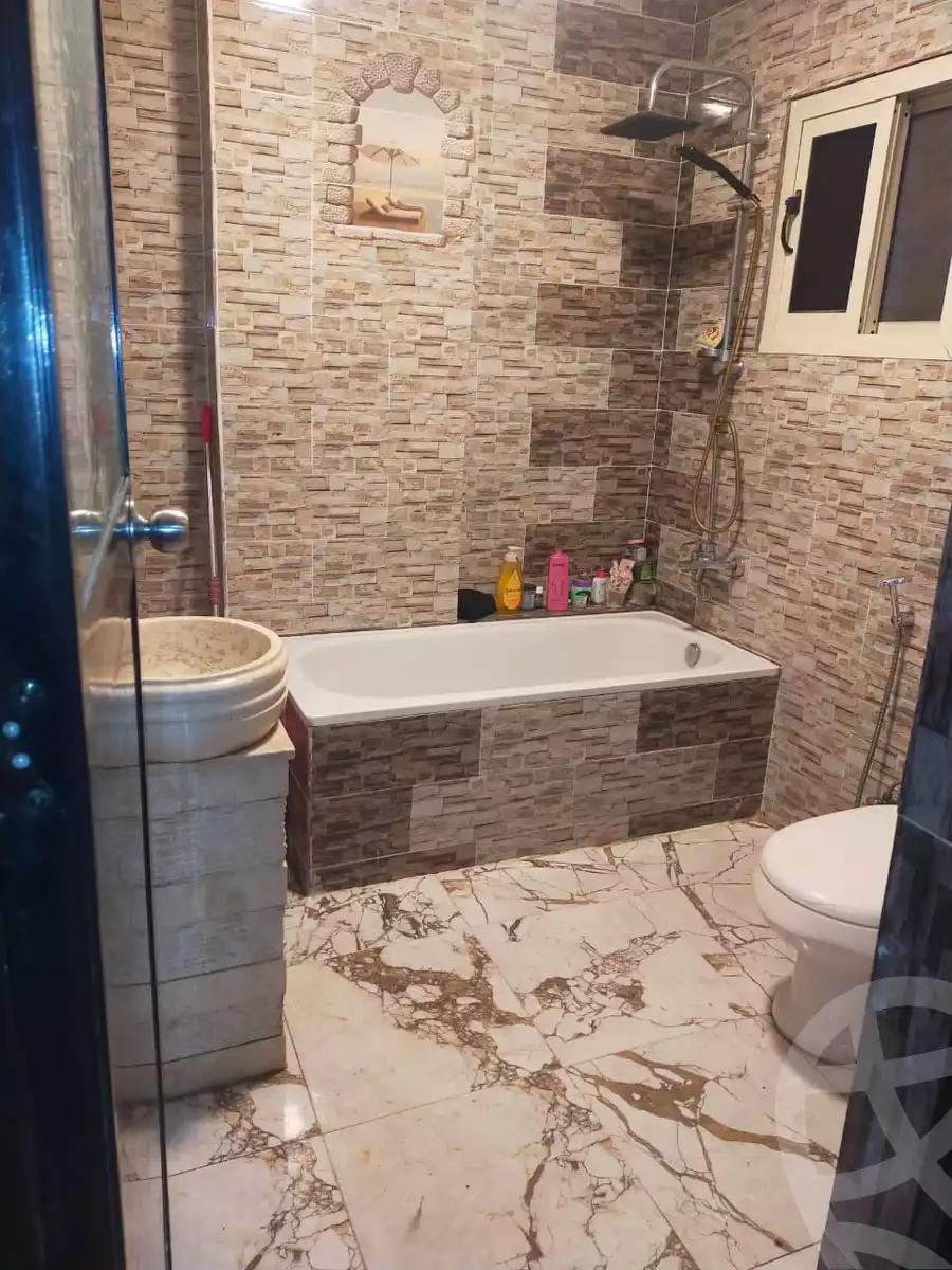 https://aqarmap.com.eg/en/listing/6270608-for-rent-cairo-ain-shams-ain-shams-el-sharkia-el-eshrein-stt