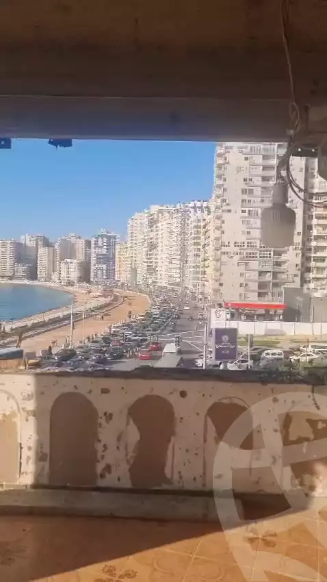 https://aqarmap.com.eg/ar/listing/6271261-for-sale-alexandria-sydy-bshr-sydy-bshr-bhry-shr-khld-bn-lwlyd