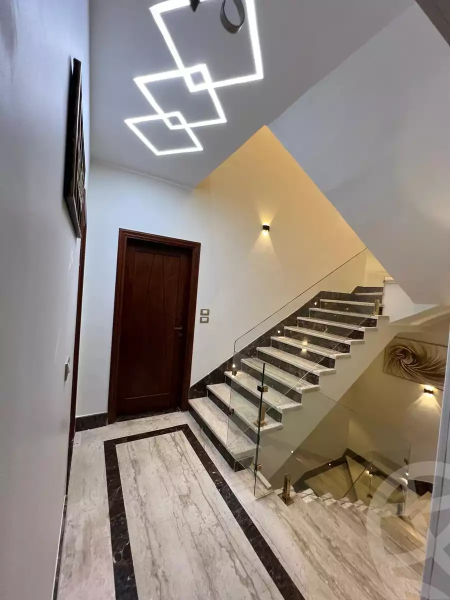 https://aqarmap.com.eg/en/listing/6271618-for-sale-cairo-el-sheikh-zayed-city-compounds-el-khamayel