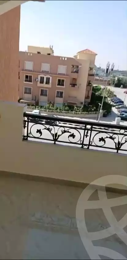 https://aqarmap.com.eg/ar/listing/6271658-for-sale-cairo-el-sheikh-zayed-city-compounds-el-khamayel