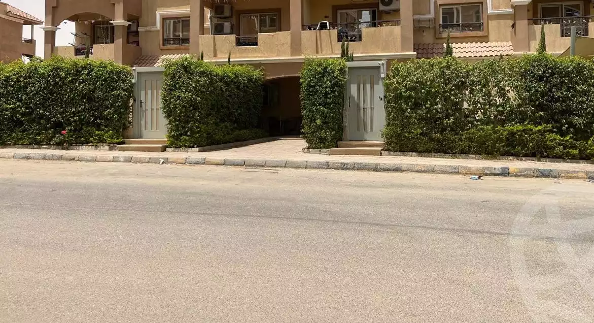 https://aqarmap.com.eg/ar/listing/6271764-for-sale-cairo-el-sheikh-zayed-city-compounds-el-khamayel