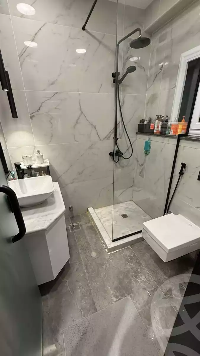 https://aqarmap.com.eg/ar/listing/6272307-for-sale-cairo-new-cairo-el-ahyaa-first-neighborhood-street-2