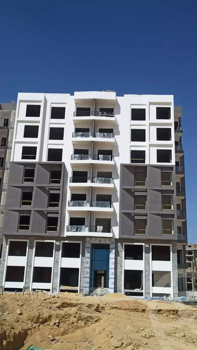 https://aqarmap.com.eg/ar/listing/6272551-for-sale-cairo-new-administrative-capital-r7-green-avenue