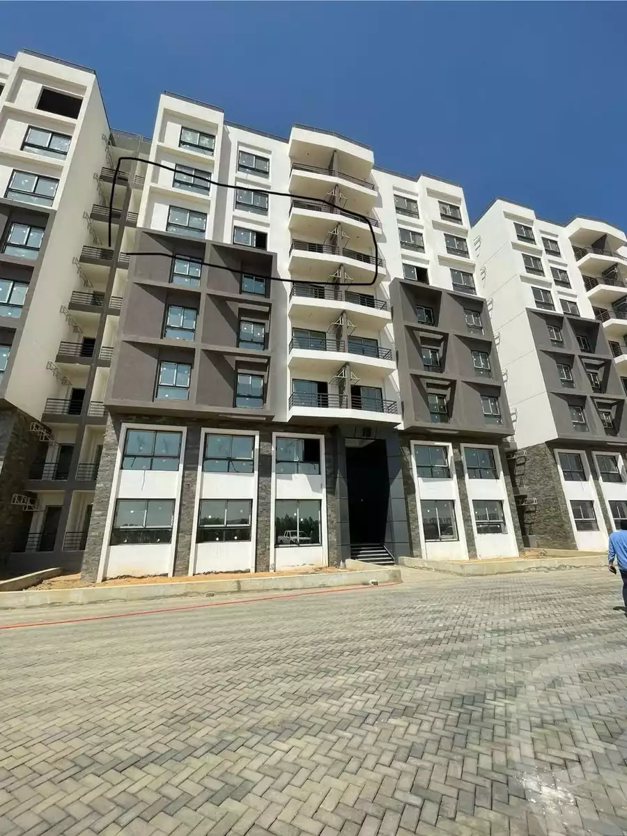 https://aqarmap.com.eg/en/listing/6272755-for-sale-cairo-new-administrative-capital-r7-green-avenue