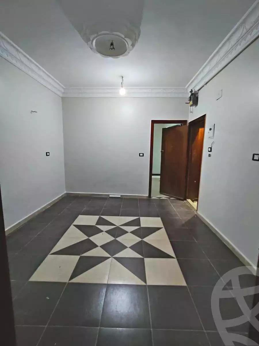 https://aqarmap.com.eg/ar/listing/6273316-for-sale-qalyubia-shubra-el-khaima-om-bayoumi