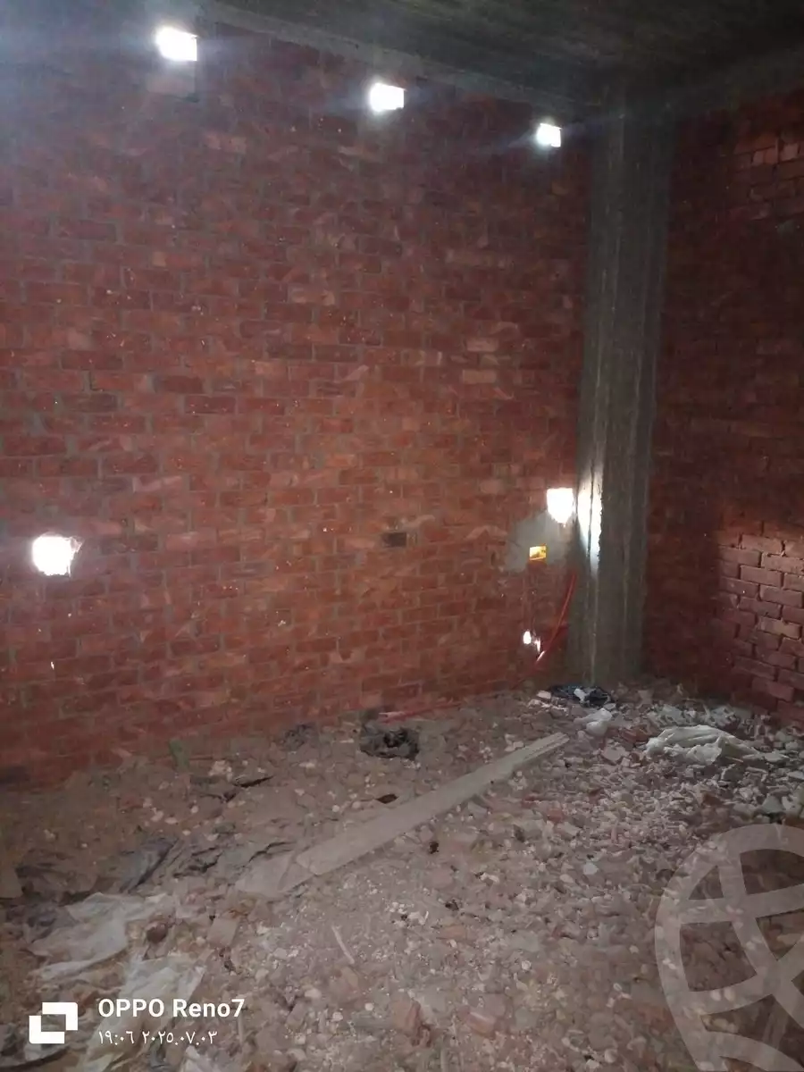 https://aqarmap.com.eg/en/listing/6275408-for-sale-cairo-helwan-hadayek-helwan-el-eshrein-st