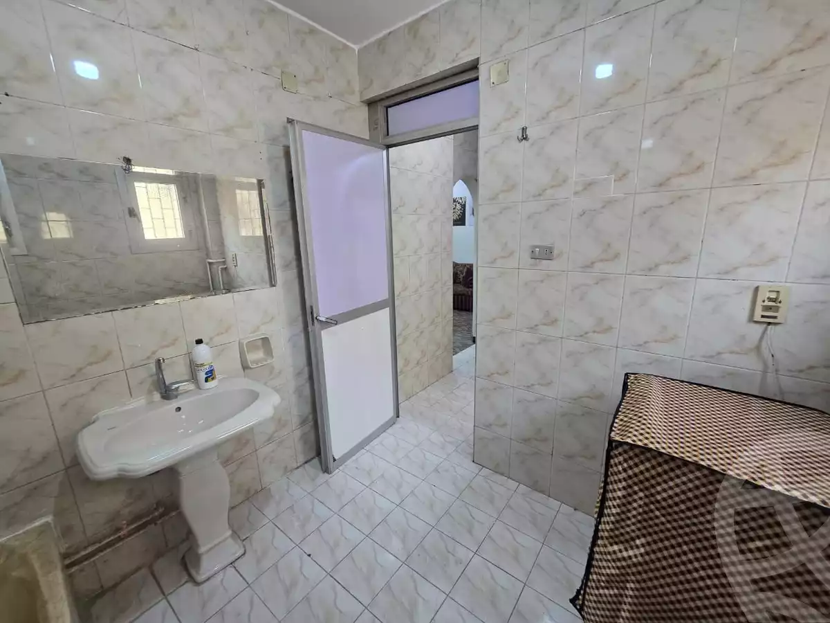 https://aqarmap.com.eg/en/listing/6277357-for-rent-cairo-manial-manial-st