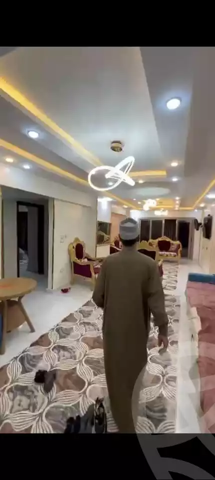 https://aqarmap.com.eg/ar/listing/6278955-for-sale-sharqia-zagazig-zagazig-city-el-ahrar-rd