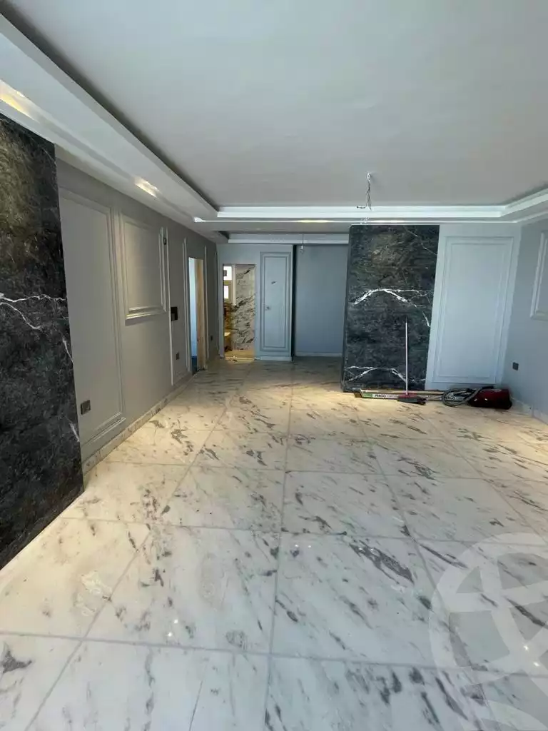 https://aqarmap.com.eg/ar/listing/6281138-for-sale-cairo-new-cairo-compounds-hyde-park-park-corner-hyde-park