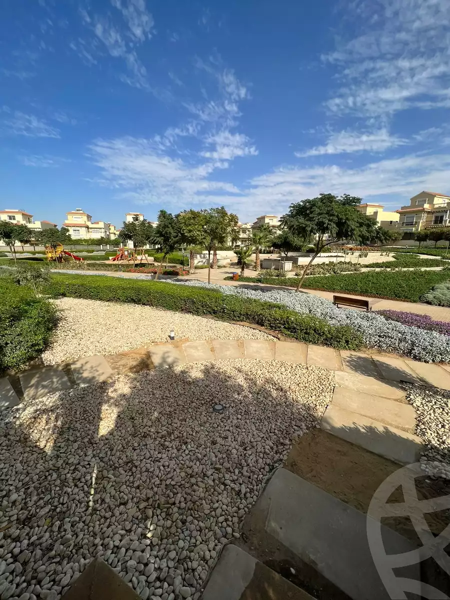 https://aqarmap.com.eg/ar/listing/6281252-for-sale-cairo-new-cairo-compounds-hyde-park-park-corner-hyde-park